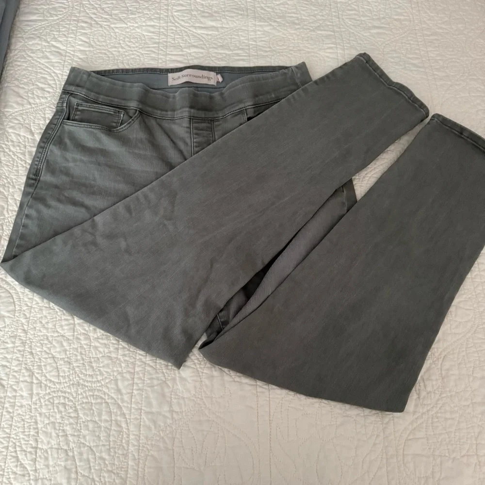 Soft Surroundings Ultimate Relaxed Pull On Jean Style Pants Sage Green Size M - Picture 4 of 11